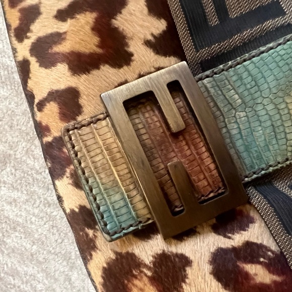 Fendi Baguette - Picture 12 of 15